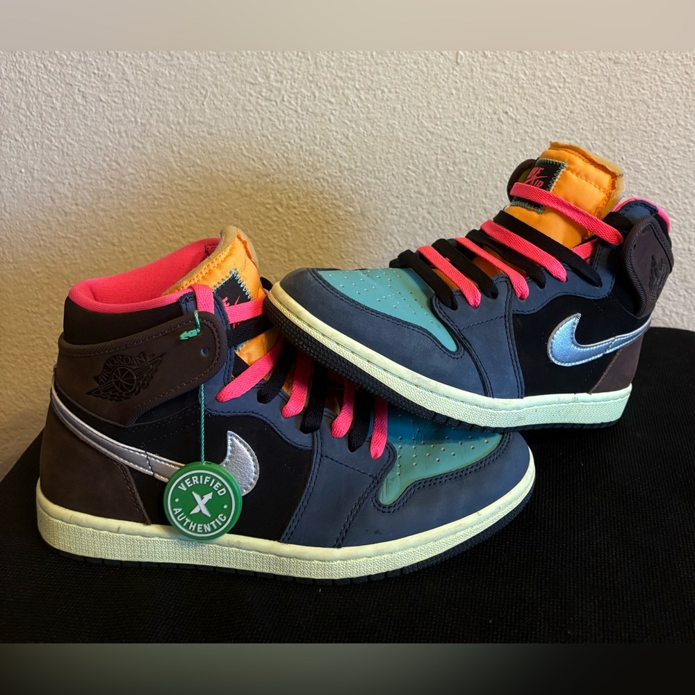 2020 Nike Air Jordan 1 Retro High “Tokyo Bio Hack” Size 7.5 (555088-201)